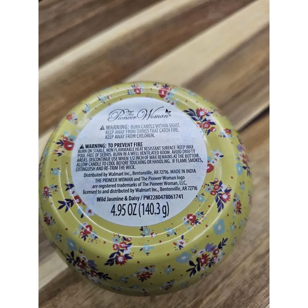 Pioneer Woman Wild Jasmine & Daisy‎ Tin Candle